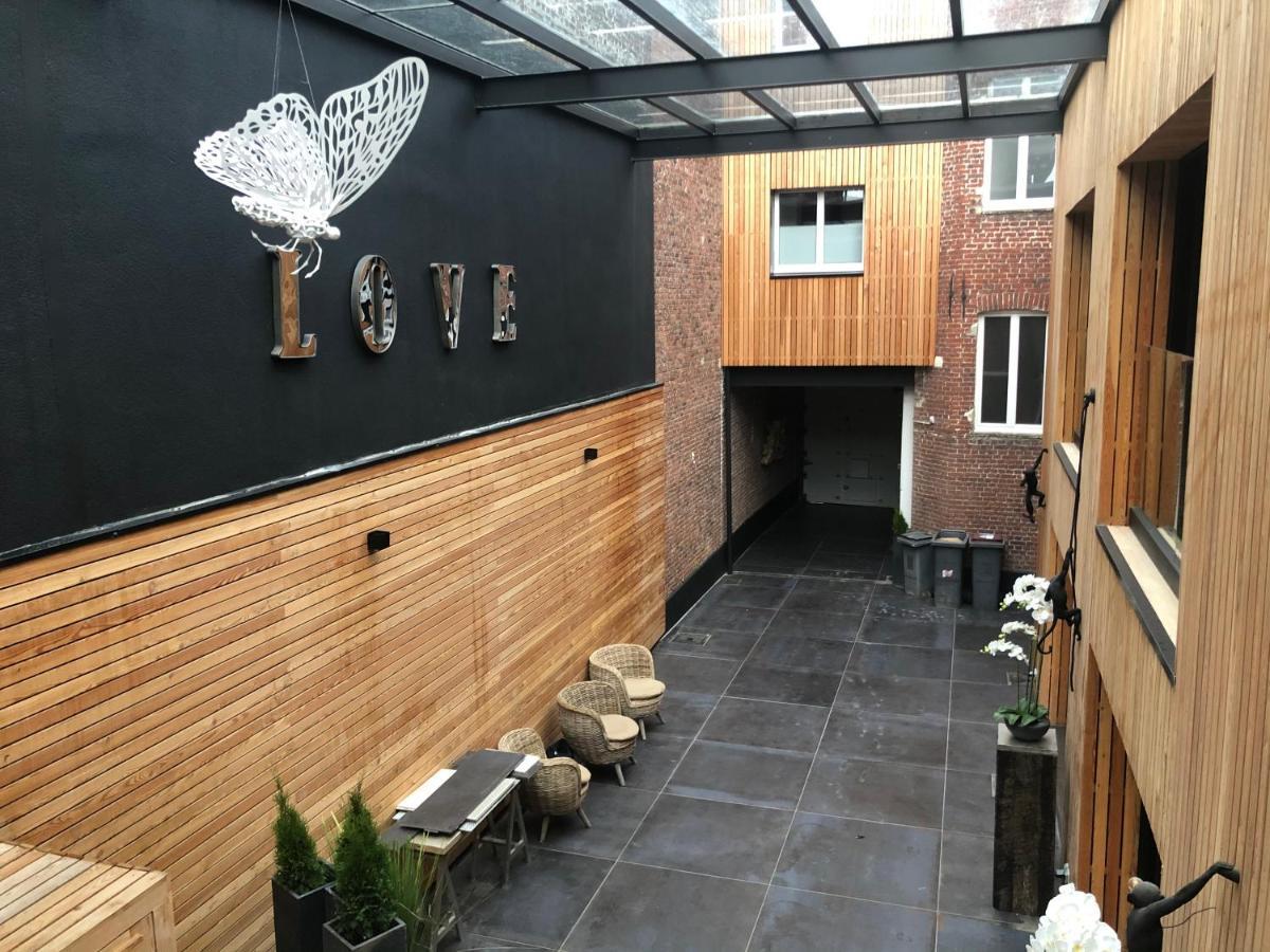 Aparthotel Victoria'S House Lila Exterior foto
